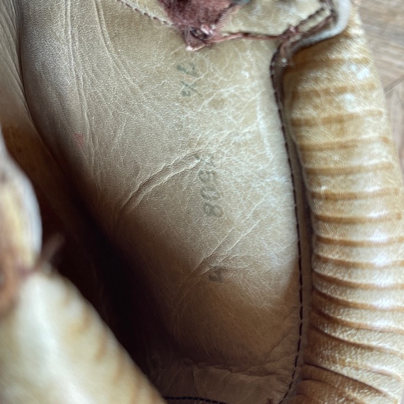 Vasque women’s leather boots steel toe - Picture 6 of 8